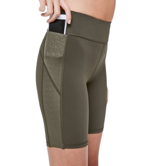 Lululemon Strength & Sweat Short 8" Dark Olive W7ANAS Size 2 - Picture 4 of 9